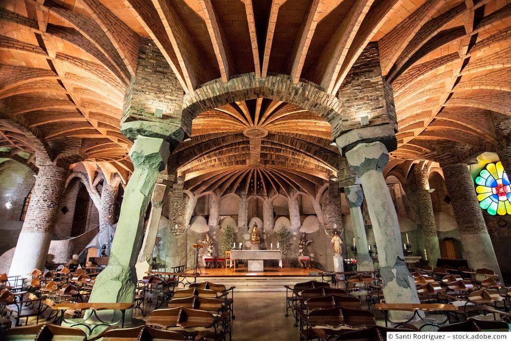 Colonia Güell & Cripta Gaudí Barcelona Lohnt sich ein Besuch?