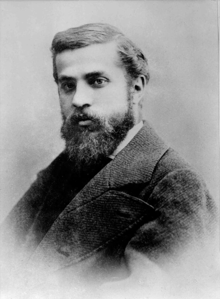 antoni-gaudi-portrait